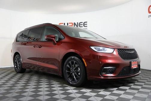 2021 Chrysler Pacifica Touring-L