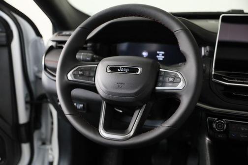 Bright White Clearcoat 2026 Jeep Compass Trailhawk