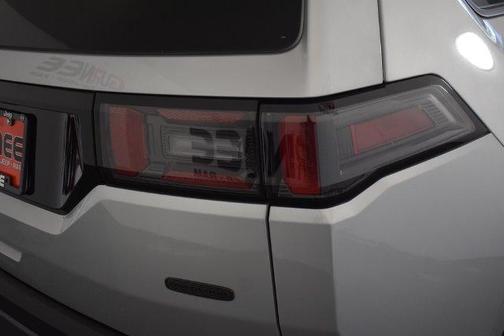Silver Zynith Clearcoat 2026 Jeep Cherokee Overland