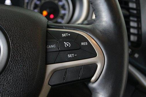 2015 Jeep Cherokee Sport