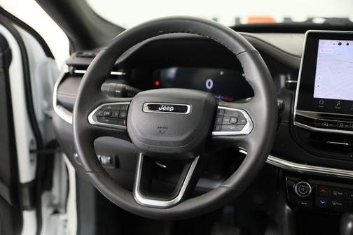 Bright White Clearcoat 2024 Jeep Compass Limited