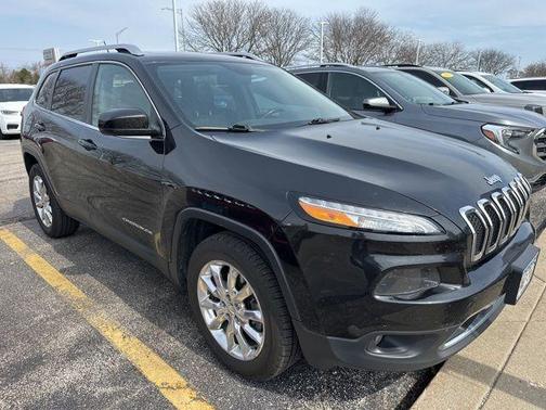 Brilliant Black Crystal Pearlcoat 2014 Jeep Cherokee Limited