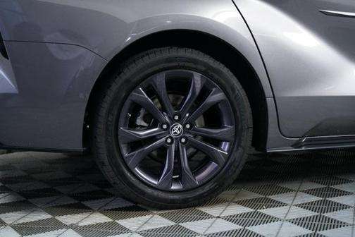 2022 Toyota Sienna XSE 7 Passenger