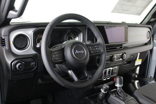 Anvil Clearcoat 2026 Jeep Wrangler Sport