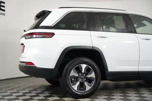 2022 Jeep Grand Cherokee 4xe Base