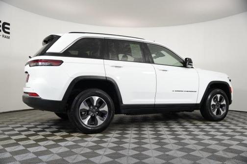 2022 Jeep Grand Cherokee 4xe Base
