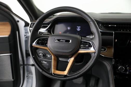 2025 Jeep Grand Cherokee L Summit