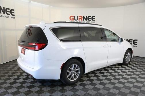 2022 Chrysler Pacifica Touring-L