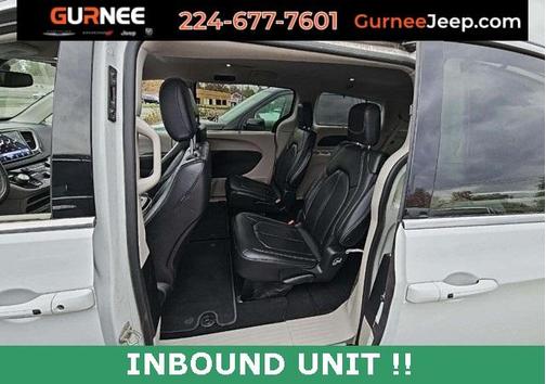 2022 Chrysler Pacifica Touring-L