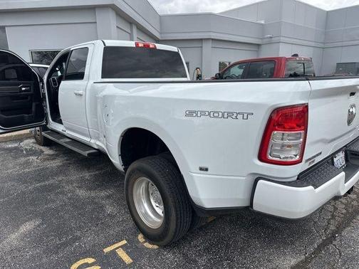 Bright White Clearcoat 2023 RAM 3500 Big Horn
