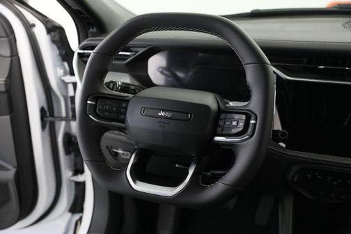 Bright White Clearcoat 2026 Jeep Cherokee LAREDO/LIMITED