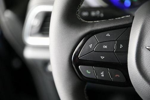 2025 Chrysler Pacifica Hybrid Select