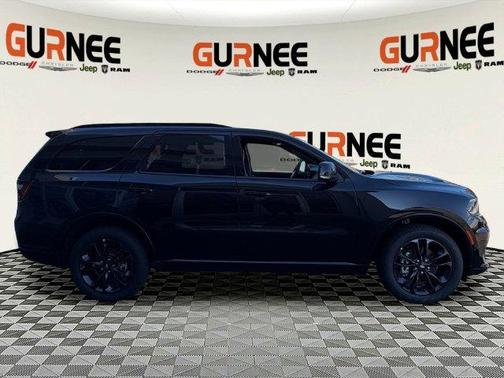 DB Black Crystal Clearcoat 2026 Dodge Durango GT