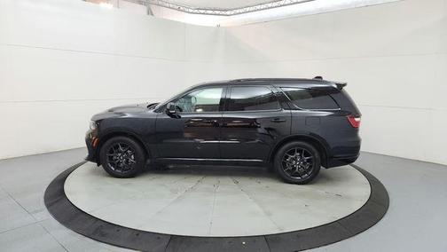 DB Black Crystal Clearcoat 2026 Dodge Durango GT Plus HEMI V8
