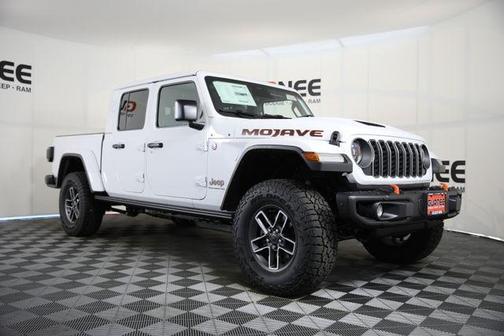 Bright White Clearcoat 2026 Jeep Gladiator Mojave