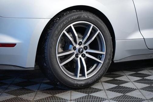 2015 Ford Mustang EcoBoost Premium