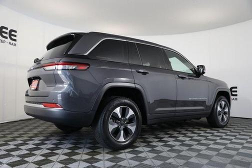 2022 Jeep Grand Cherokee 4xe Base
