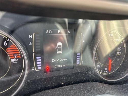 Granite Crystal Clearcoat Metallic 2016 Jeep Cherokee Latitude