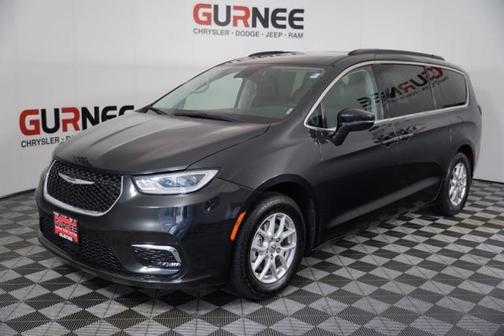 2022 Chrysler Pacifica Touring-L