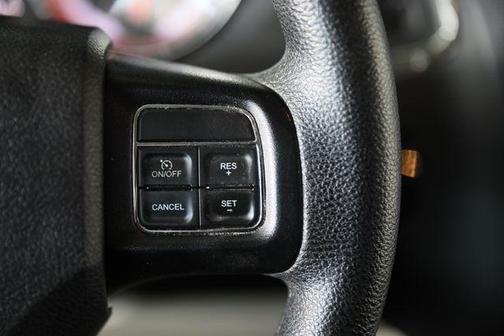 White Knuckle Clearcoat 2019 Dodge Grand Caravan SE