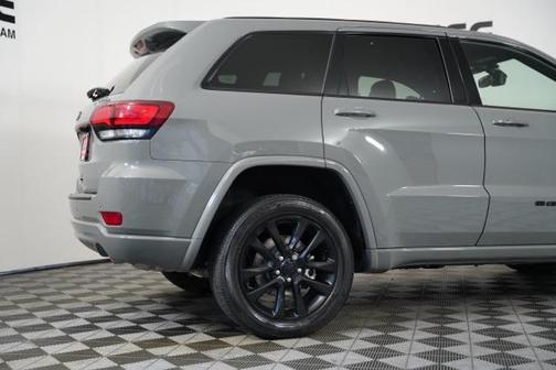 2022 Jeep Grand Cherokee WK Laredo