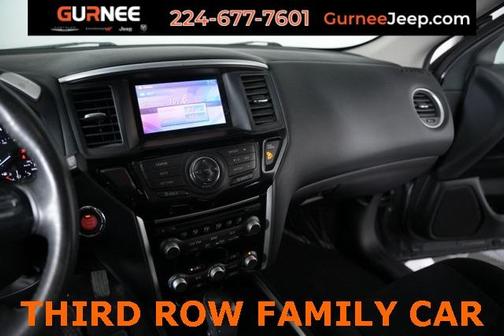 2016 Nissan Pathfinder SV