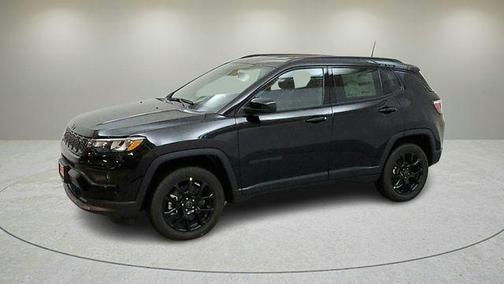 Diamond Black 2026 Jeep Compass Latitude