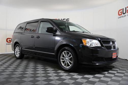 Brilliant Black Crystal Pearlcoat 2016 Dodge Grand Caravan SXT
