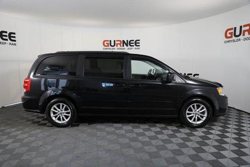 Brilliant Black Crystal Pearlcoat 2016 Dodge Grand Caravan SXT