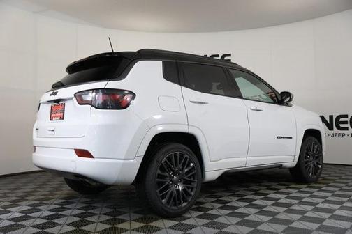 2022 Jeep Compass Altitude