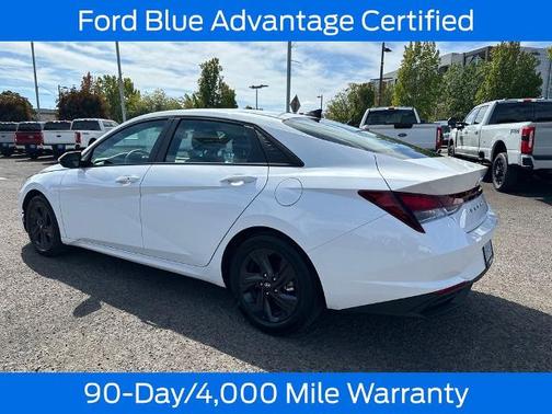 White 2023 Hyundai ELANTRA SEL