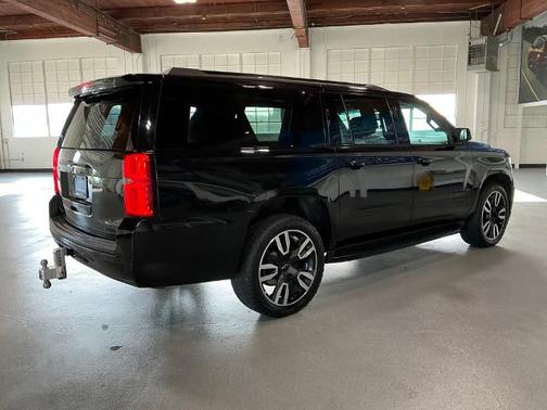 2019 Chevrolet Suburban PREMIER