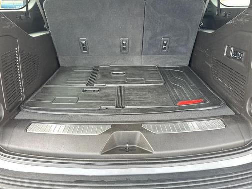 Gray 2021 GMC Yukon XL AT4