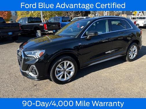 Mythos Black Metallic 2024 Audi Q3 45 S LINE QUATTRO PREMIUM