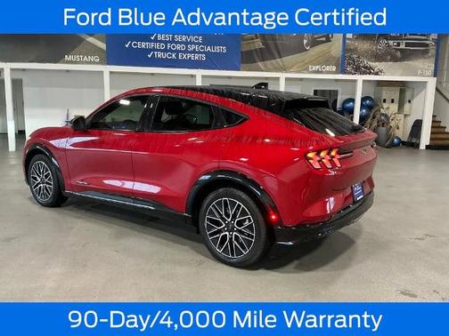 2024 Ford Mustang Mach-E PREMIUM