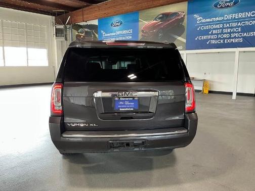 2017 GMC Yukon XL DENALI