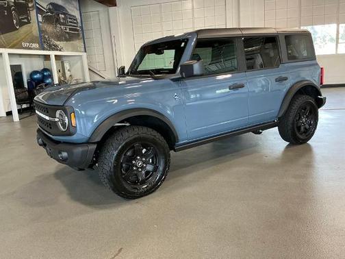 2024 Ford Bronco BLACK DIAMOND