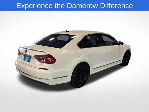 2017 Volkswagen Passat 1.8T SE