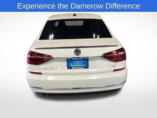 2017 Volkswagen Passat 1.8T SE