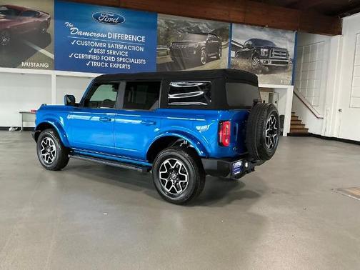 2021 Ford Bronco OUTER BANKS
