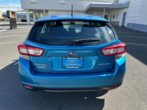 Island Blue Pearl 2018 Subaru Impreza 2.0I