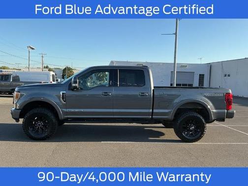 2022 Ford F-350 LARIAT SUPER DUTY