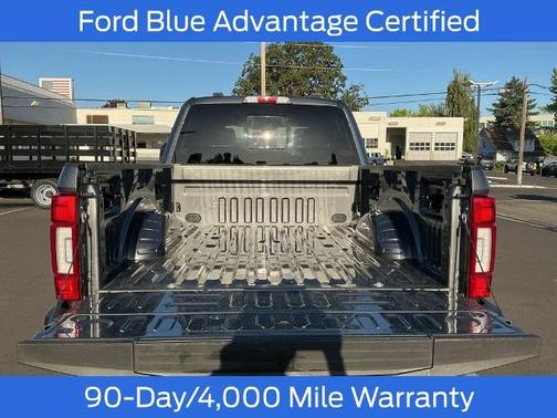 2022 Ford F-350 LARIAT SUPER DUTY
