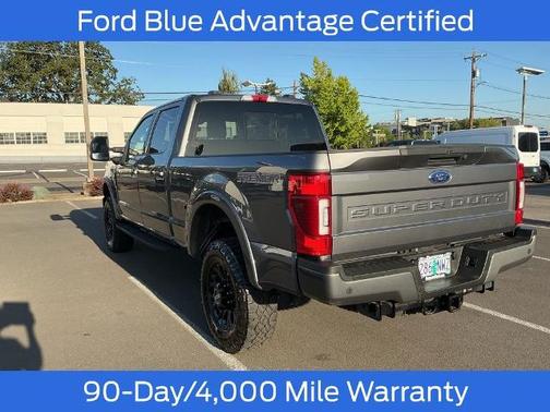 2022 Ford F-350 LARIAT SUPER DUTY