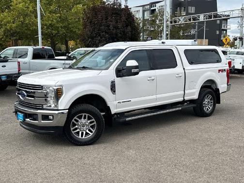 WHITE PLATINUM MET TRI-COAT 2019 Ford F-250 KING RANCH