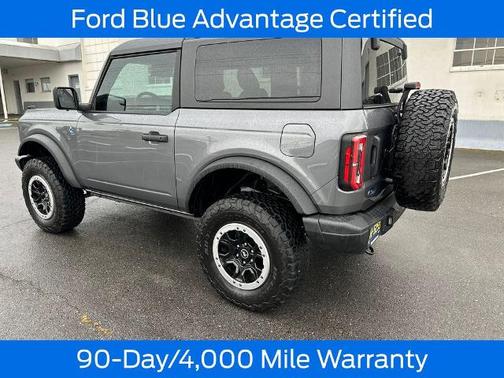 CARBONIZED GRAY METALLIC 2023 Ford Bronco