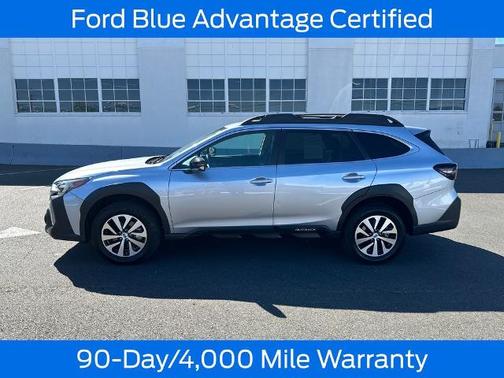 Ice Silver Metallic 2023 Subaru Outback PREMIUM