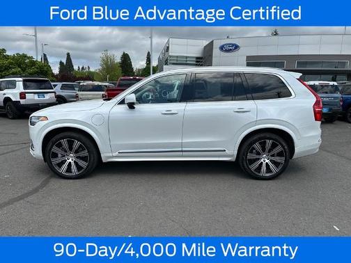 White 2025 Volvo XC90 T8 PLUS 7-SEATER
