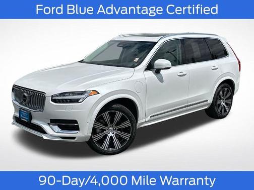 White 2025 Volvo XC90 T8 PLUS 7-SEATER