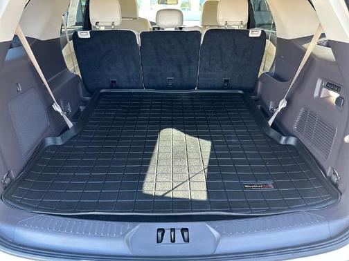 STAR WHITE MET TRI-COAT 2022 Ford Explorer PLATINUM